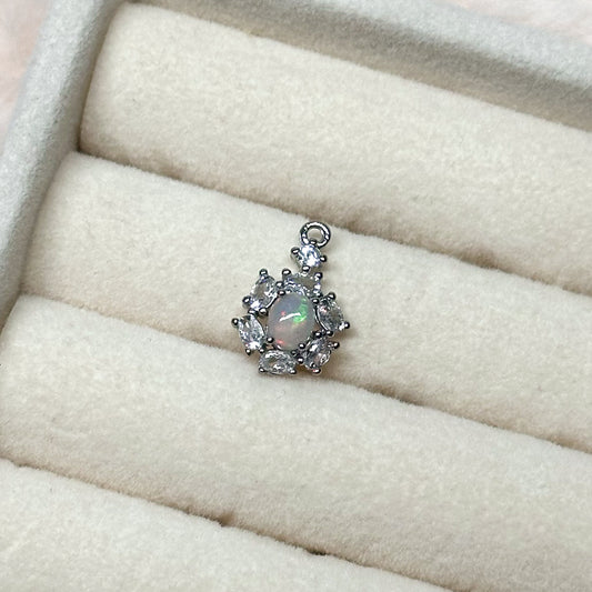 CIONDOLO HALO IN OPALE ETIOPE