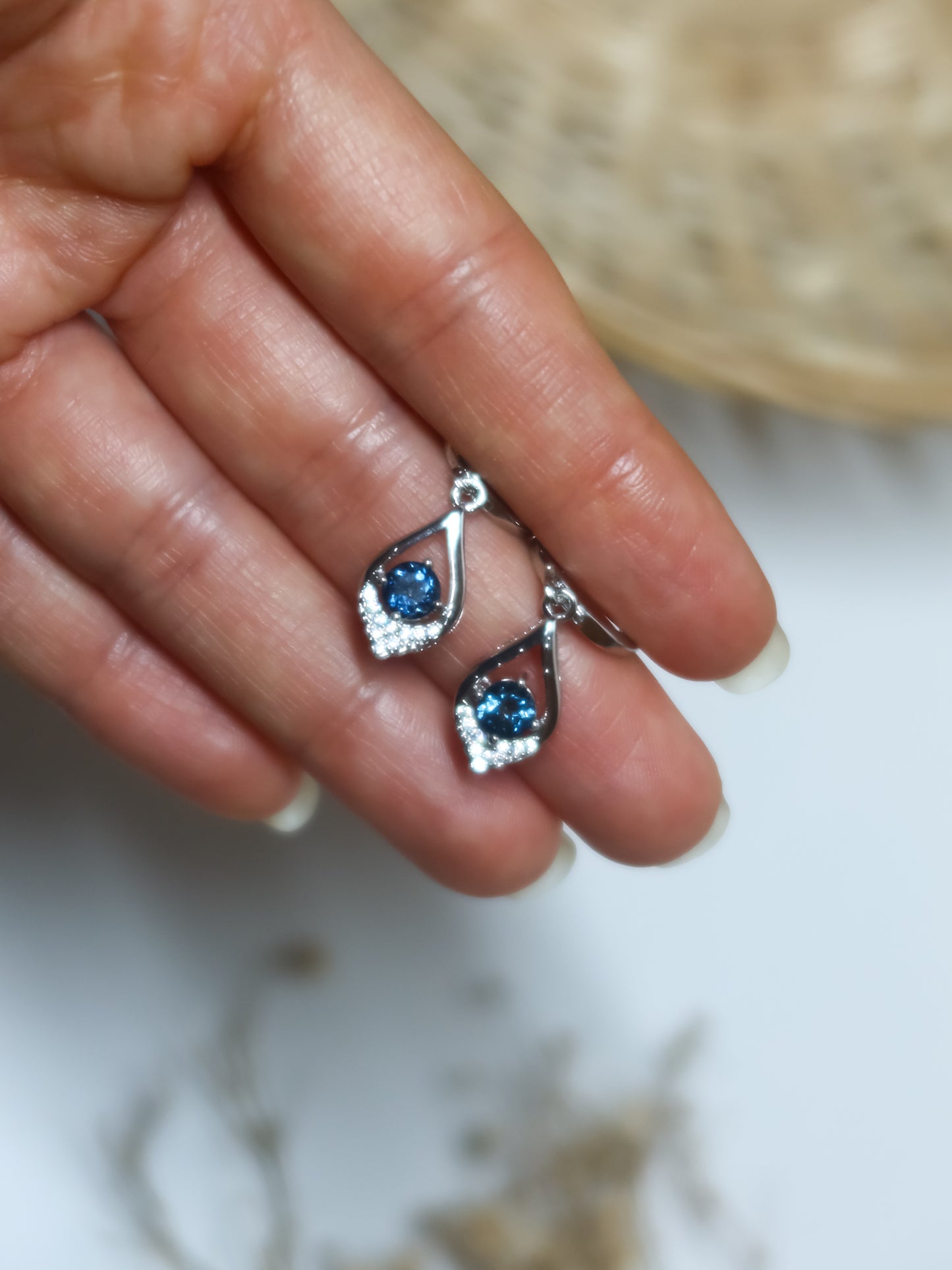 Orecchini in Topazio Blu