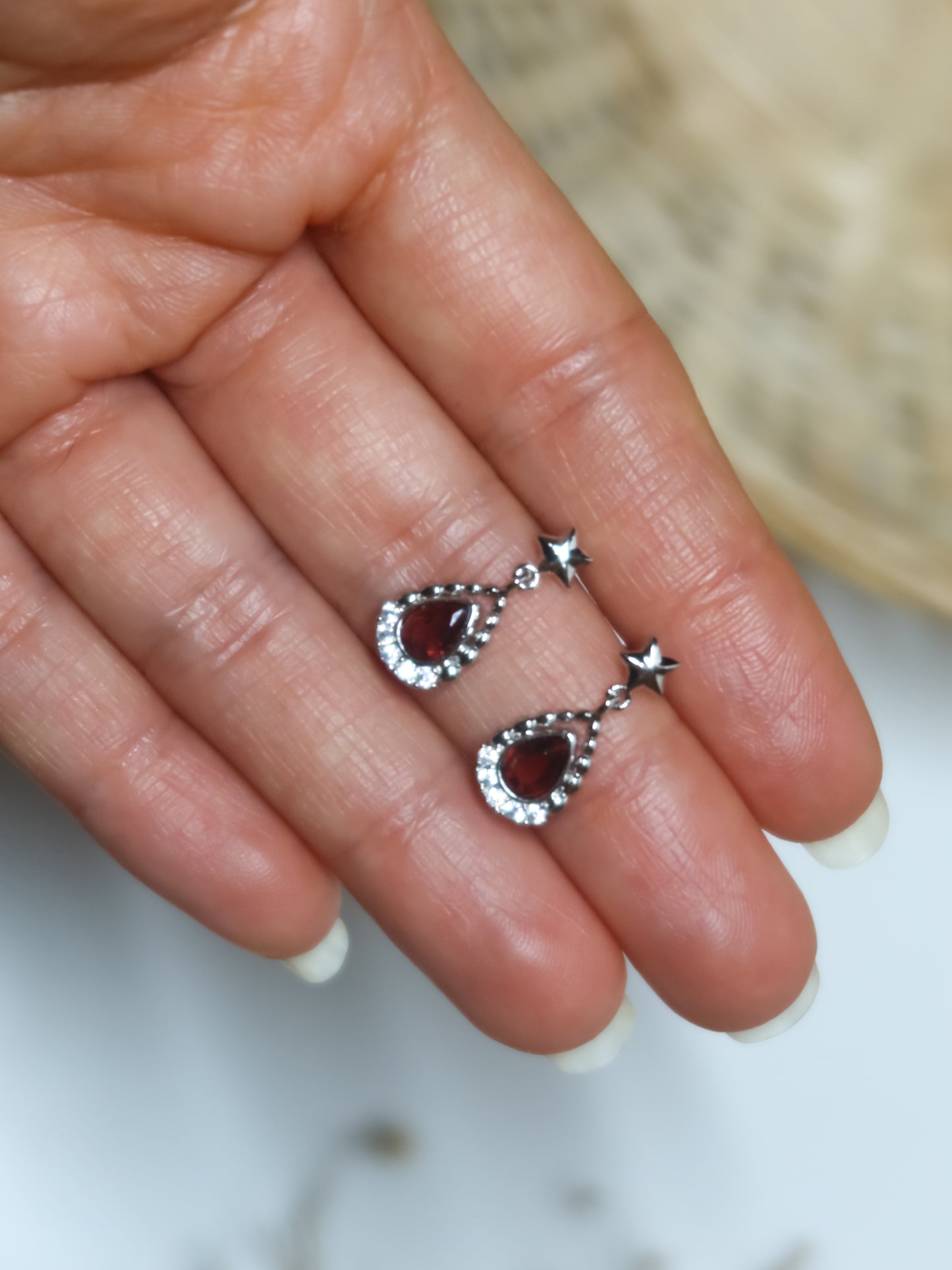 Orecchini in Granato (Argento 925)