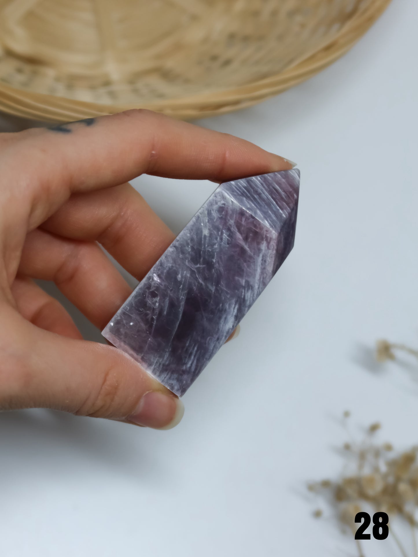 Obelisco in Lepidolite Mica