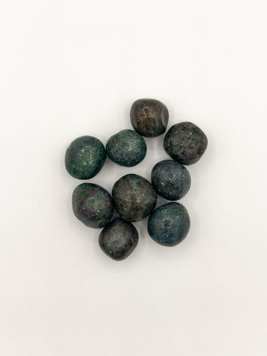 Rubino in Cianite Burattato