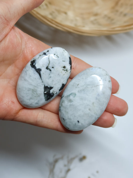 Palmstone in Labradorite Bianca