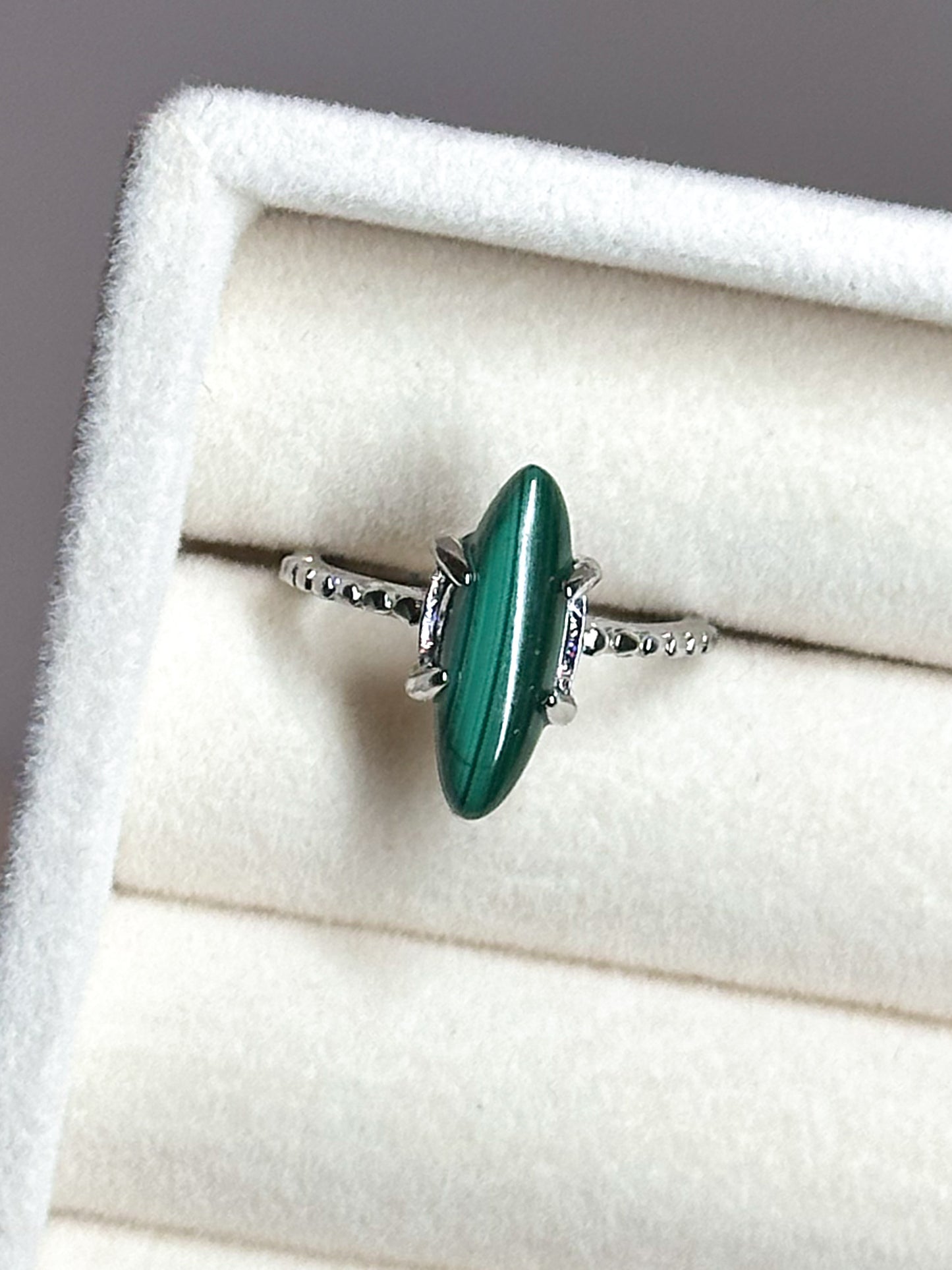 ANELLO IN MALACHITE