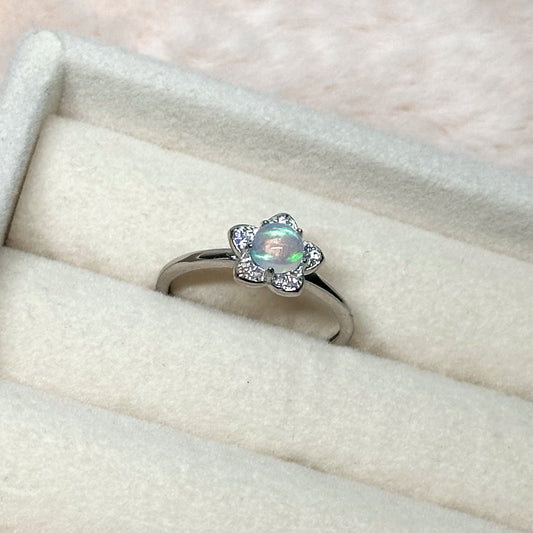 ANELLO DAHLIA IN OPALE ETIOPE (ARGENTO 925)