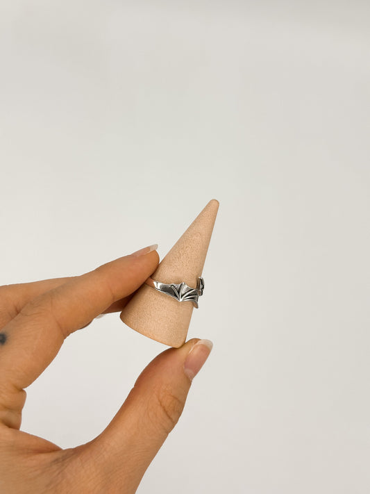 Anello ad Ali di Pipistrello