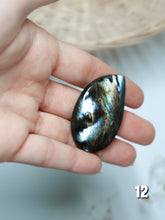 Carica l&#39;immagine nel visualizzatore di Gallery, Foglia in Labradorite
