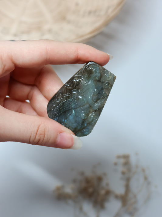 Sirena in Labradorite