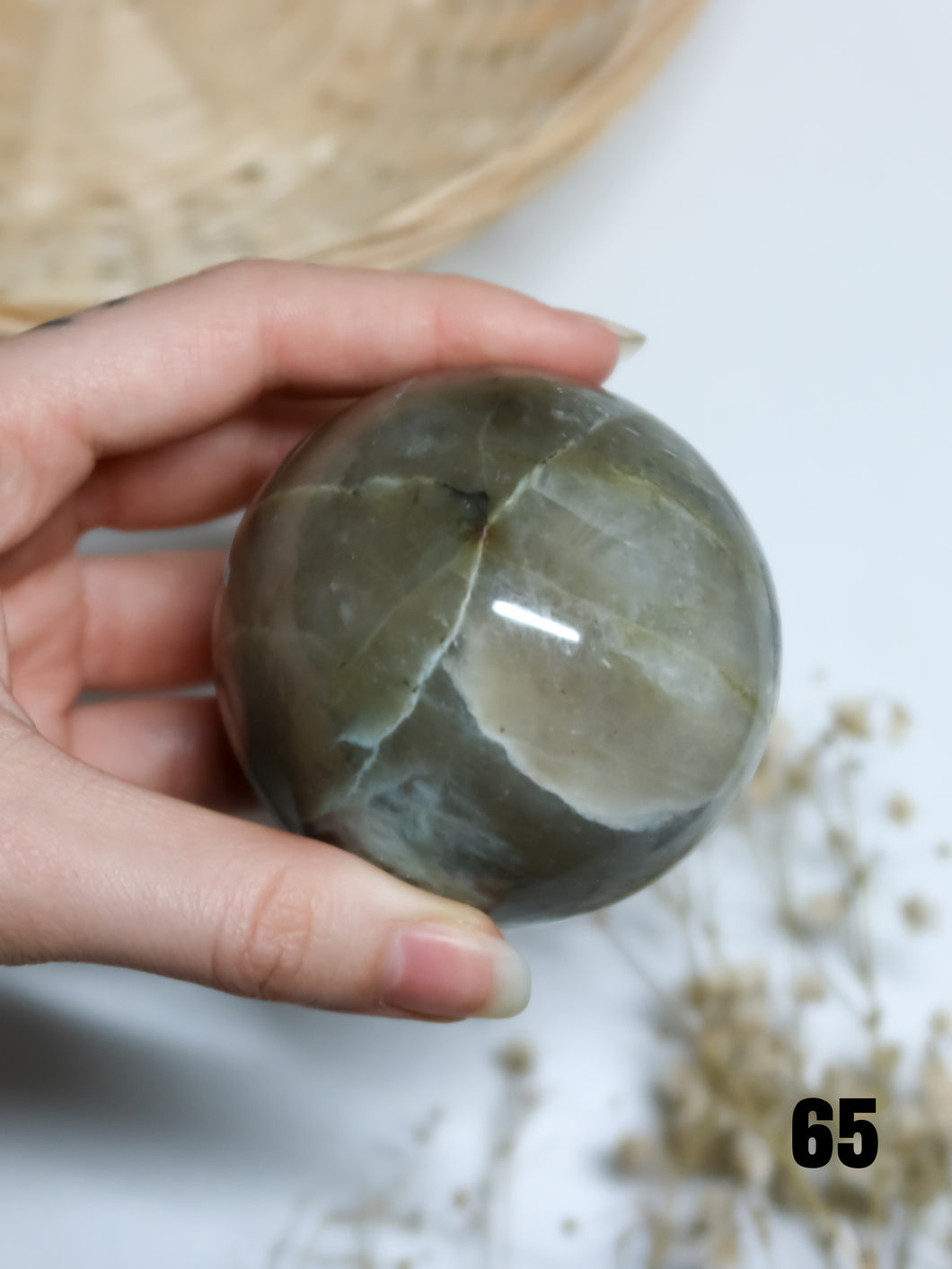 Sfera in Garnierite (Pietra di Luna Verde)