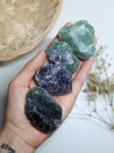 Carica l&#39;immagine nel visualizzatore di Gallery, Fluorite Grezza
