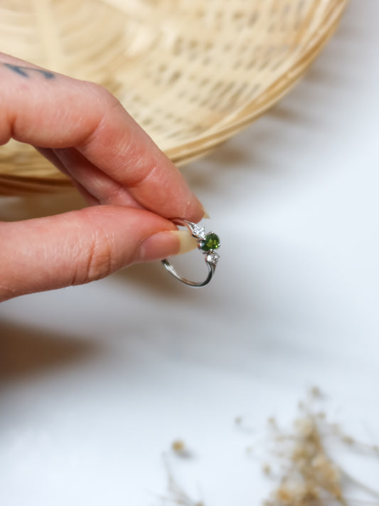 Anello in Diopside (Argento 925)