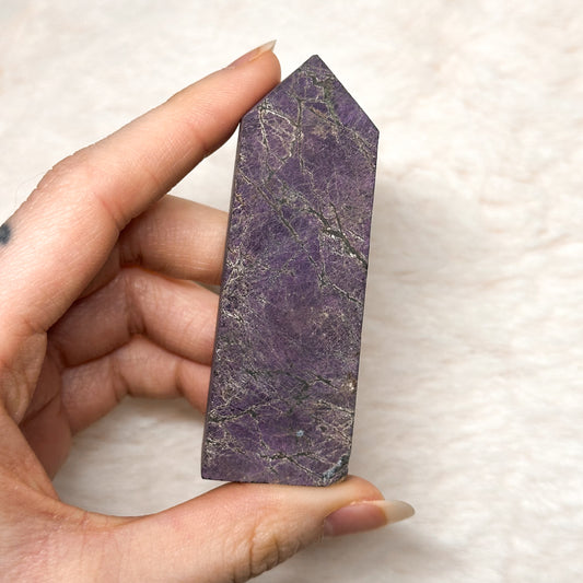 OBELISCO IN PURPURITE