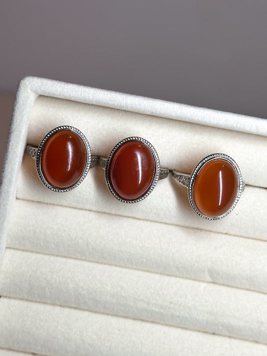 ANELLO IN CORNIOLA