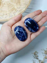 Carica l&#39;immagine nel visualizzatore di Gallery, Palmstone di Sodalite
