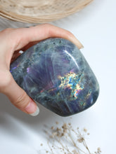 Carica l&#39;immagine nel visualizzatore di Gallery, Freeform in Labradorite Viola
