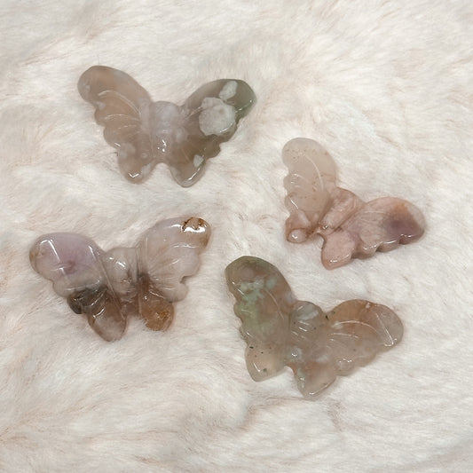 FARFALLA IN AGATA SAKURA