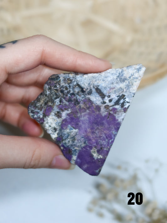 Fetta in Purpurite