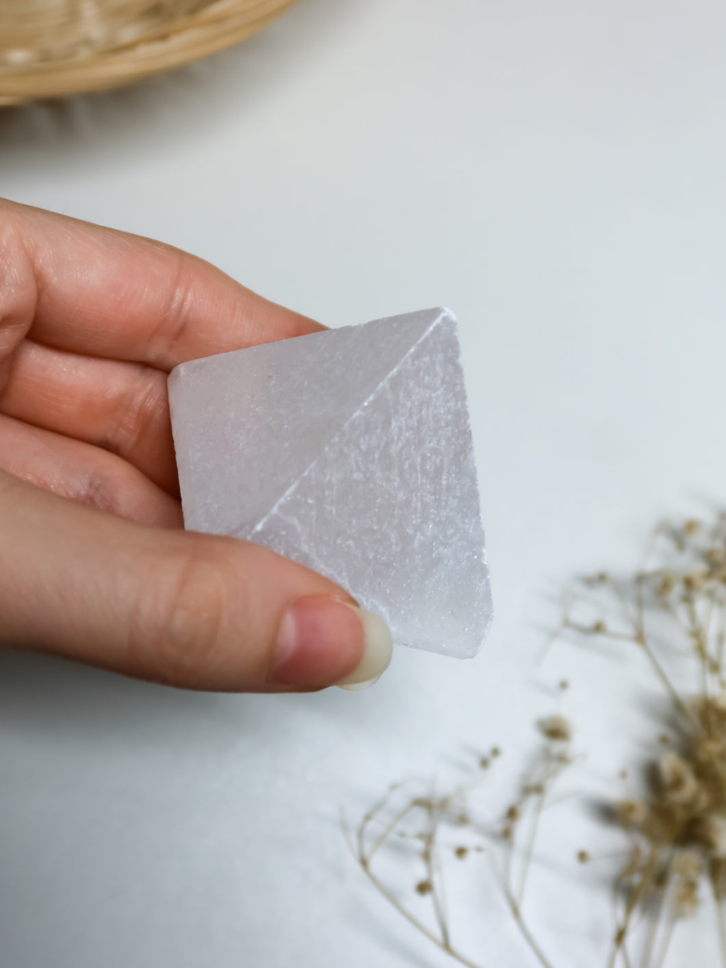 Piramide in Selenite (Satin Spar)