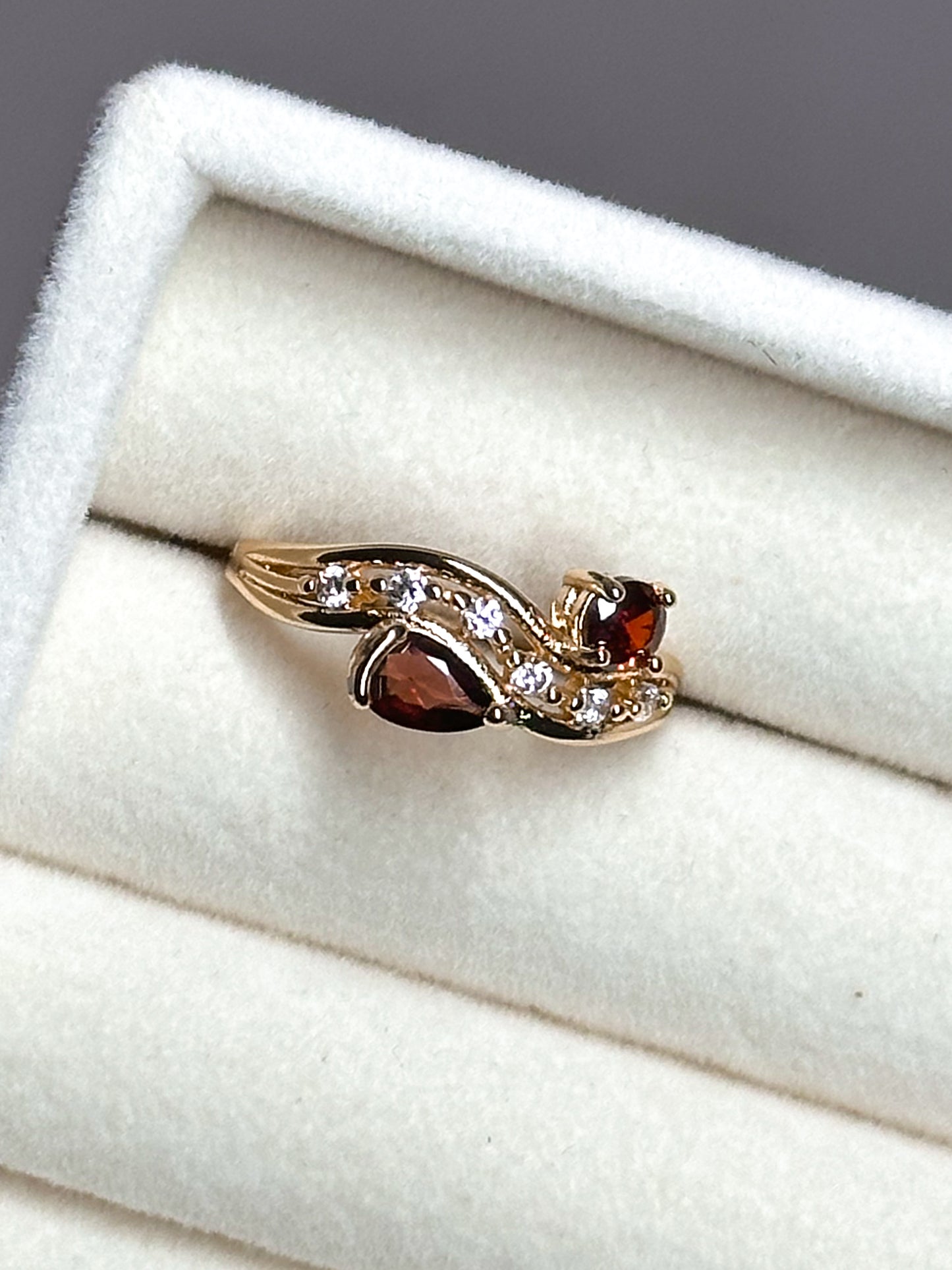 ANELLO IN GRANATO GOLD