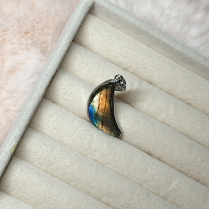 CIONDOLO LUNARIA IN LABRADORITE