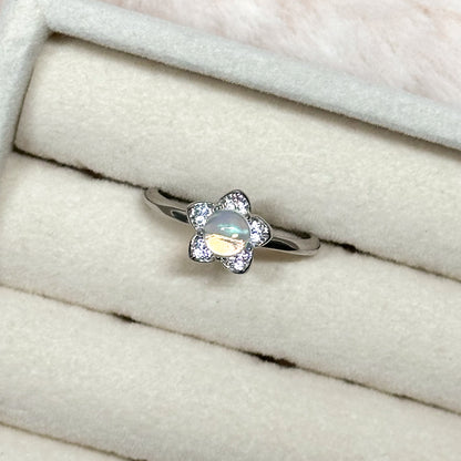 ANELLO DAHLIA IN OPALE ETIOPE (ARGENTO 925)