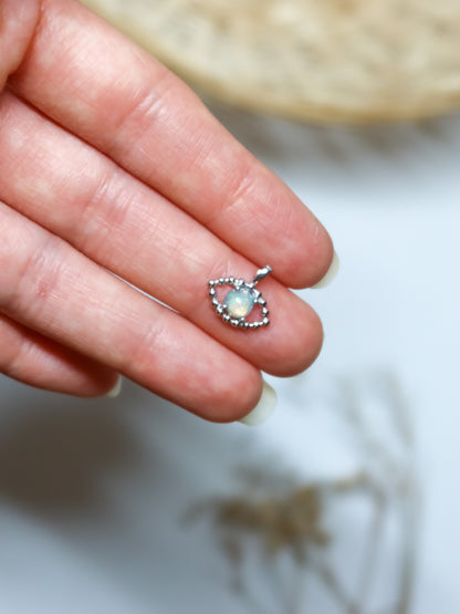 Ciondolo in Opale Etiope a Occhio (Argento 925)