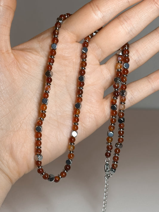 COLLANA IN CORNIOLA (ACCIAIO INOX)