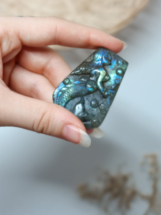 Sirena in Labradorite