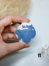 Carica l&#39;immagine nel visualizzatore di Gallery, Geode in Angelite
