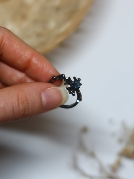 Anello in Topazio Blu a Croce