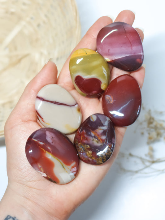 Palmstone in Mokaite