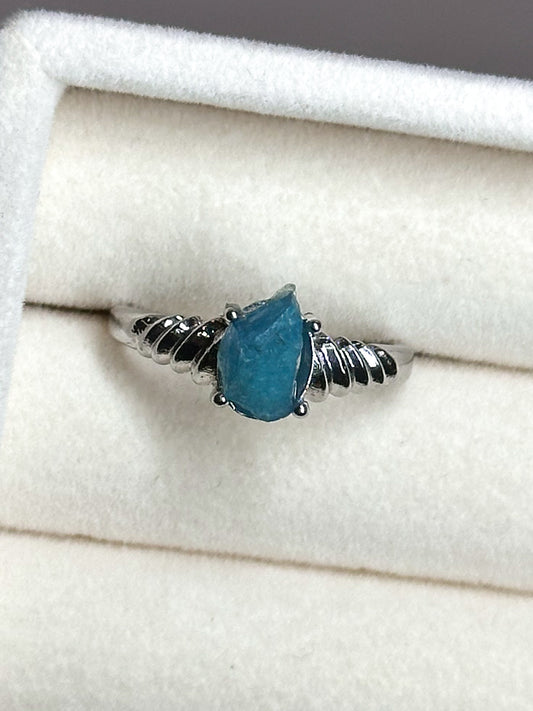 ANELLO IN APATITE