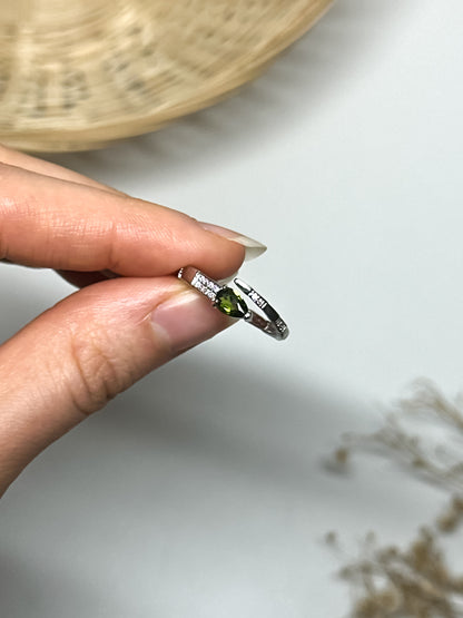 Anello in Diopside a Serpente