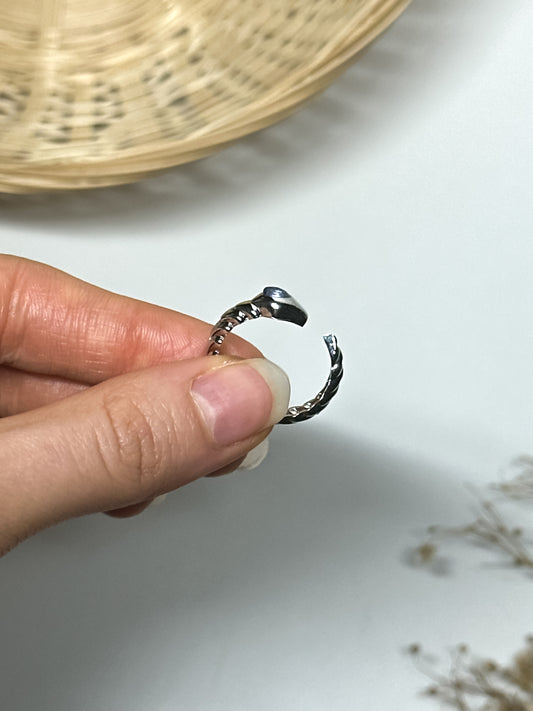 Anello in Tanzanite a Serpente