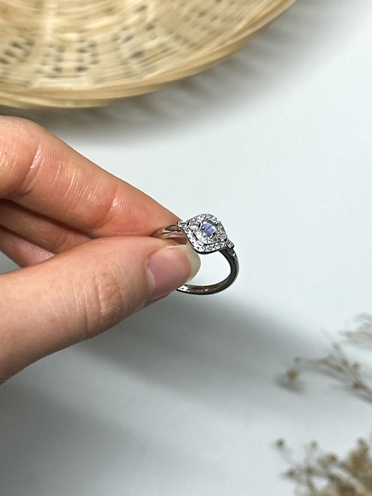 Anello in Tanzanite