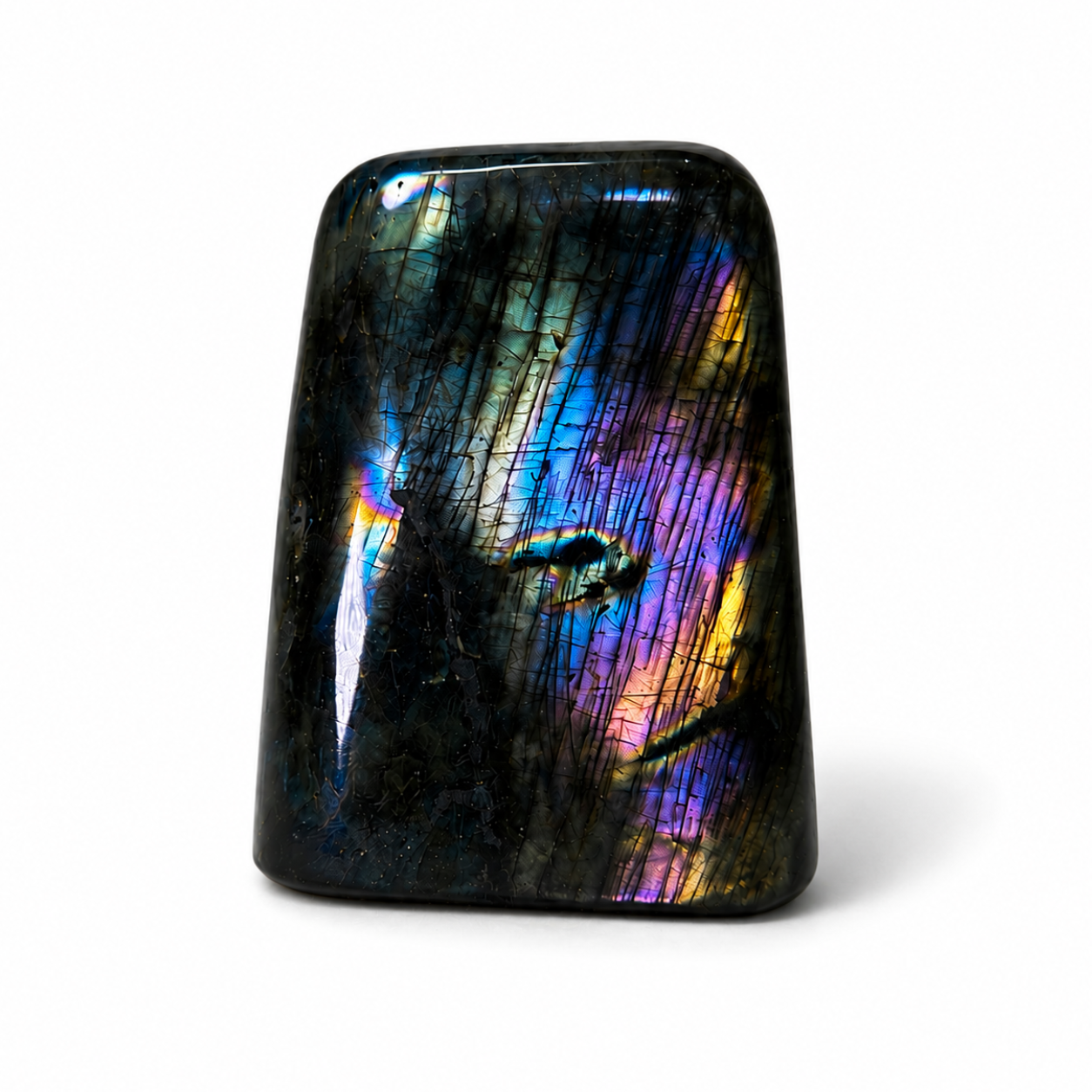 FREEFORM IN LABRADORITE